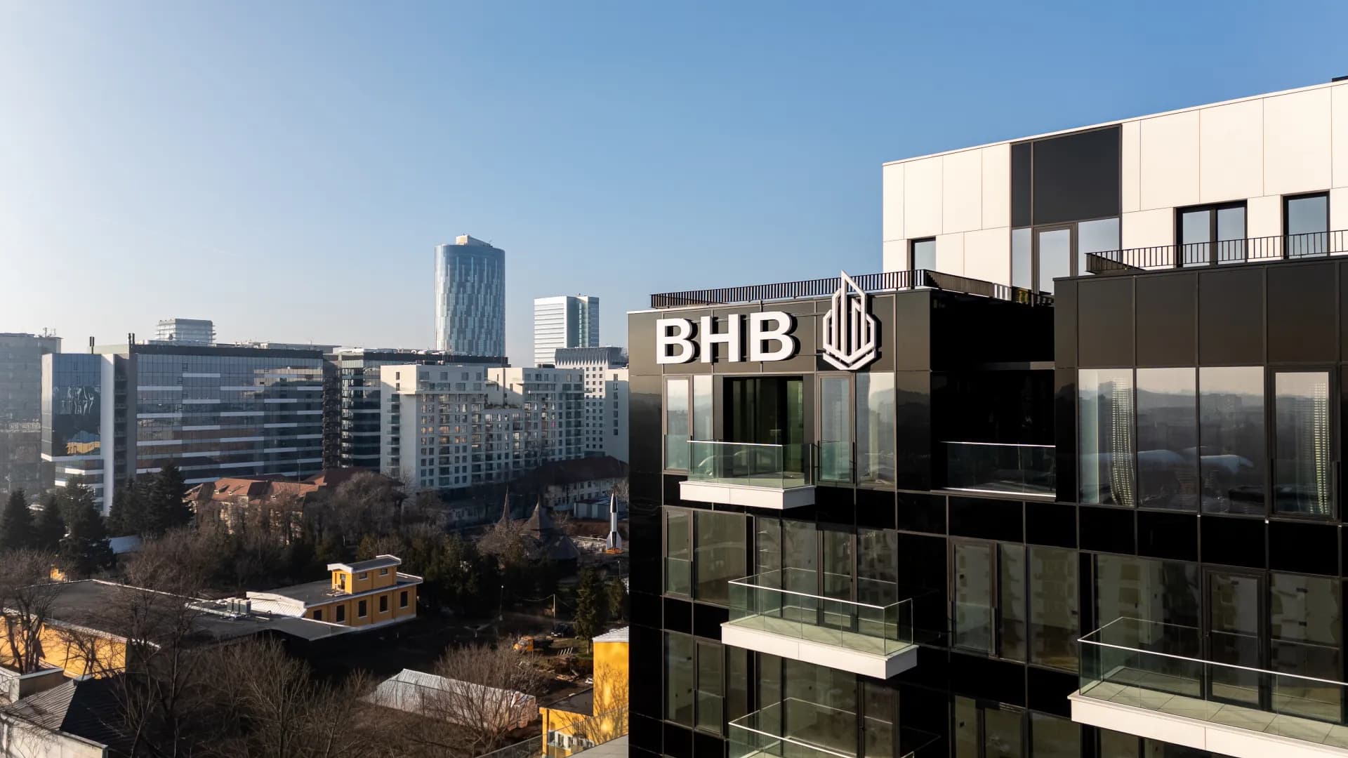 BHB Avenue - exterior