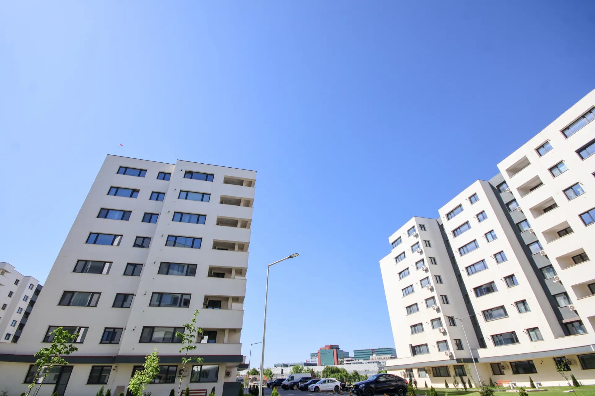Smarald Pipera - exterior